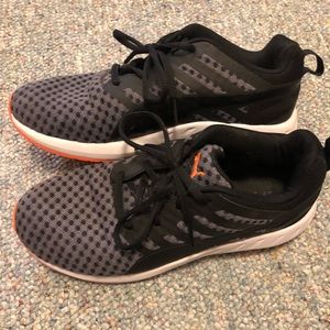 Closet Clean Out! Bundle and save!